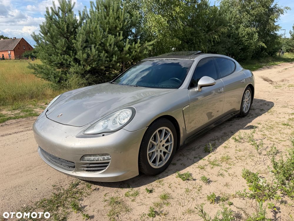 Porsche Panamera 4S - 10