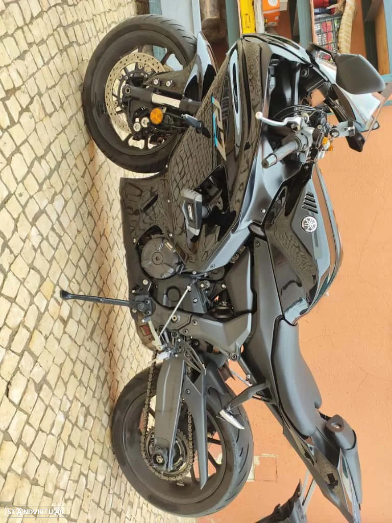 Yamaha YZF 01 - 12