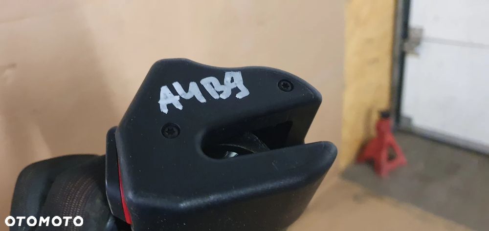 Roleta siatka bagażnika Audi A4 B9 Kombi 8W9861691 - 7