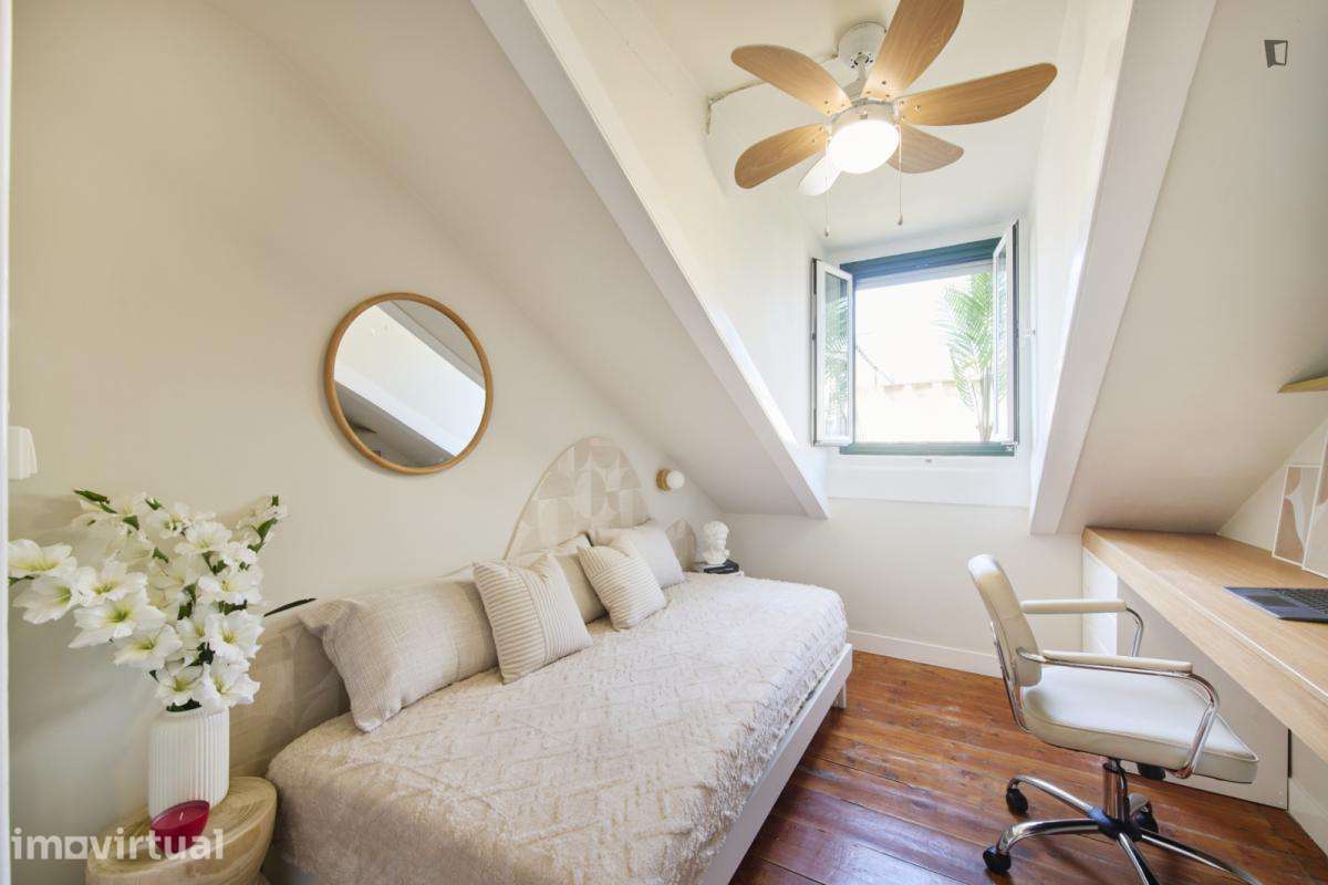 Quarto - localizado em Santos Lisbon - Grande imagem: 3/23
