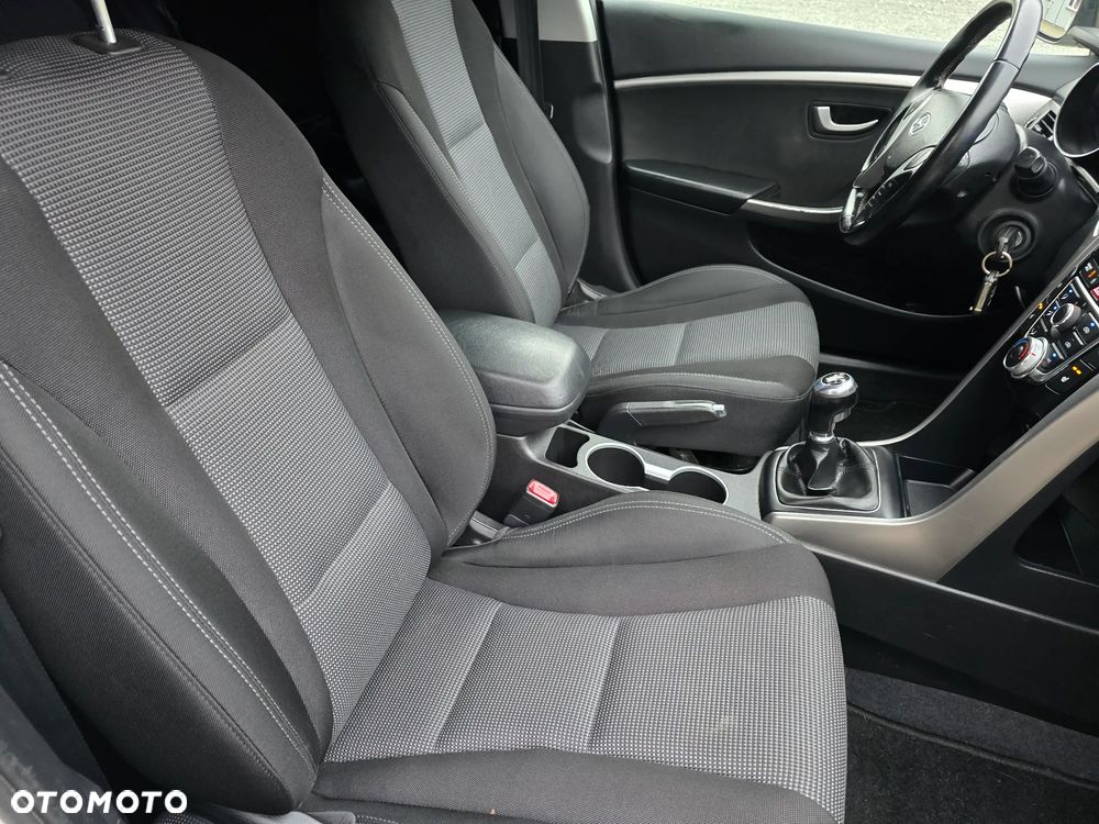 Hyundai i30 i30cw 1.6 CRDi Trend - 24