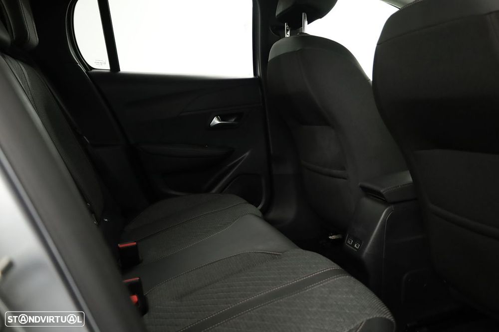 Peugeot 208 1.2 PureTech Allure - 22