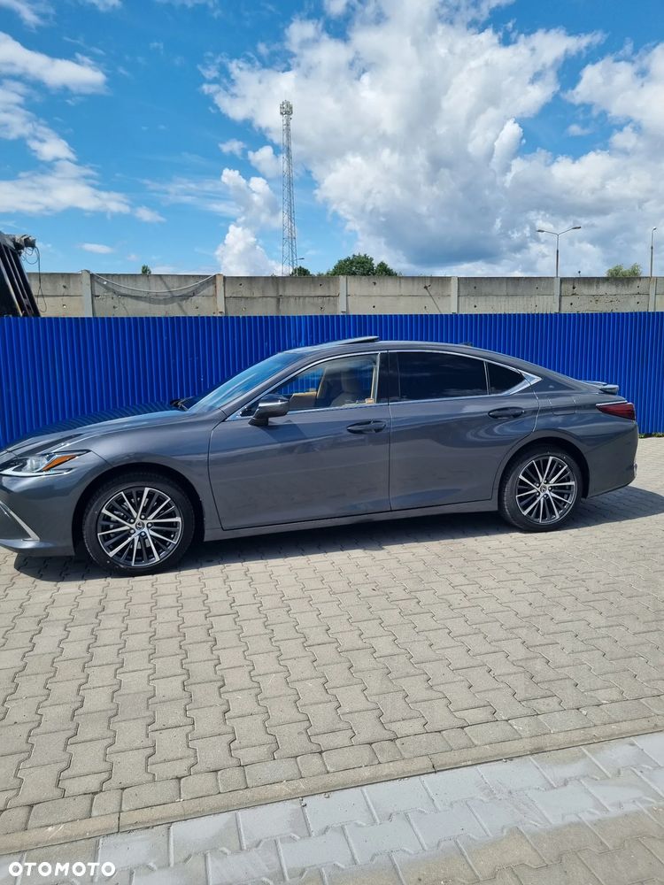 Lexus ES 300h Prestige - 5