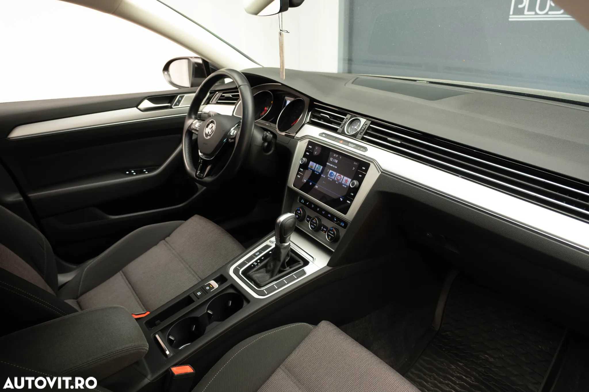 Volkswagen Passat 1.6 TDI DSG Trendline - 30