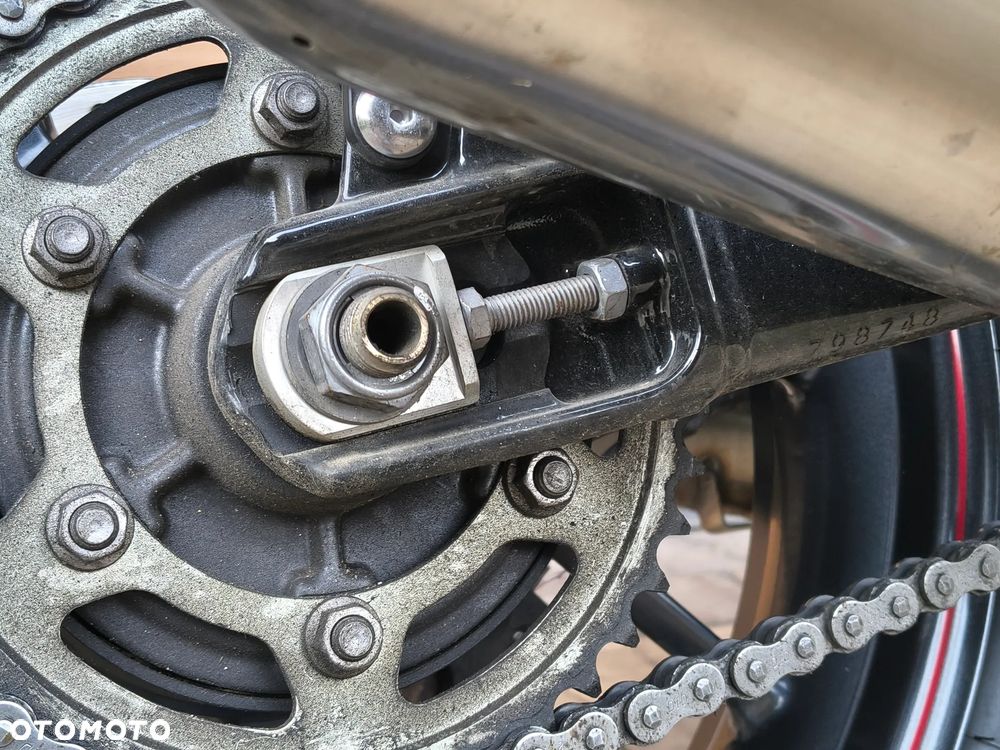 Triumph Street Twin - 11