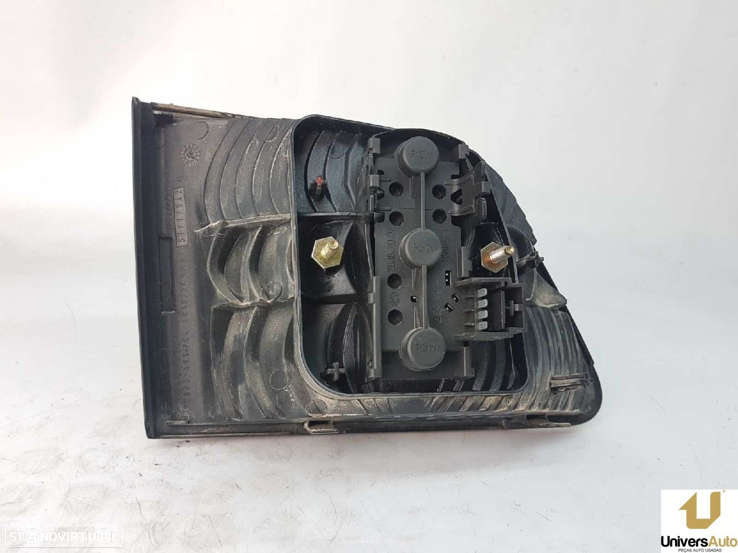 FAROLIM TRASEIRO DIREITO FIAT STILO MULTI WAGON (192) 1.9 JTD 115 - 2