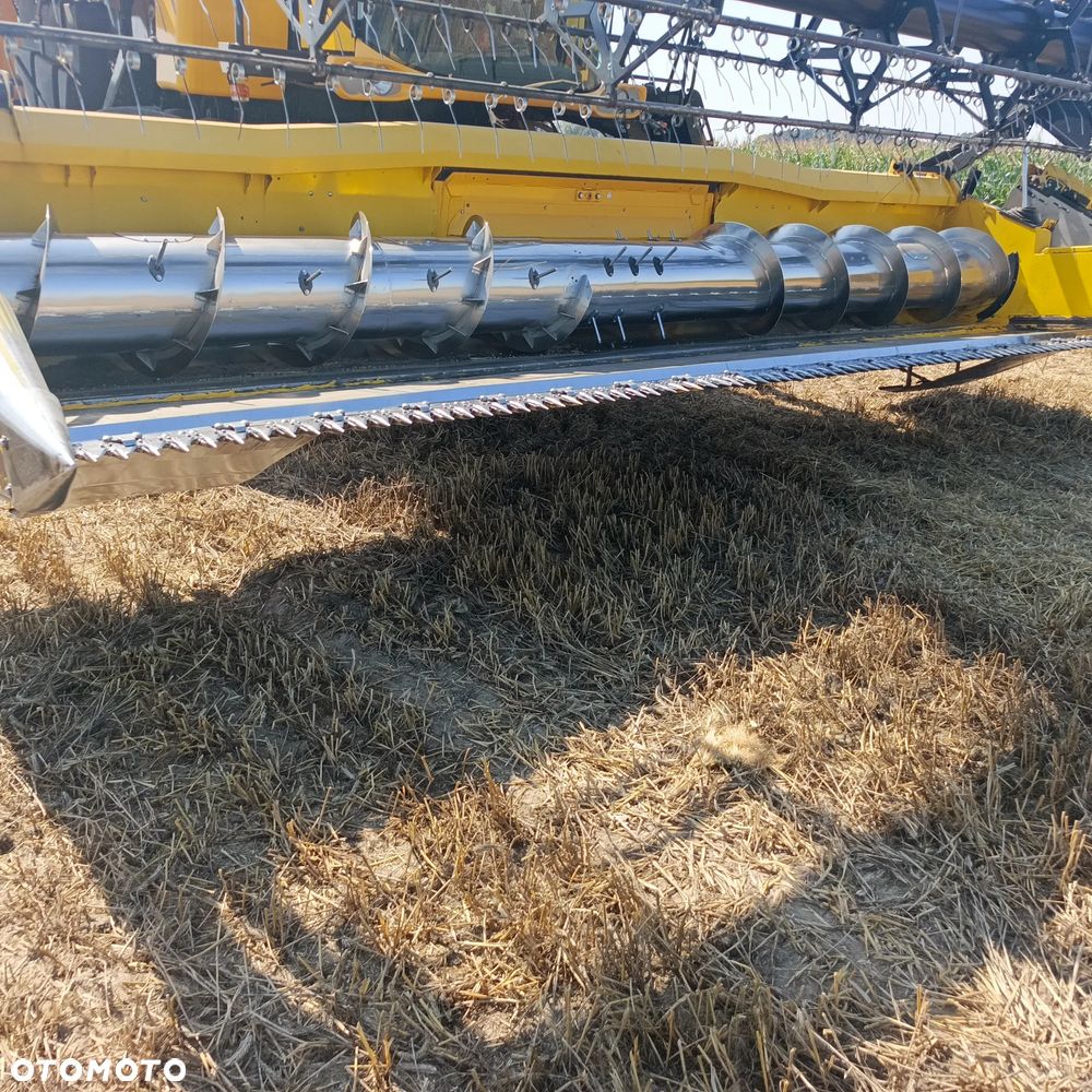 New Holland CSX 7080 - 7