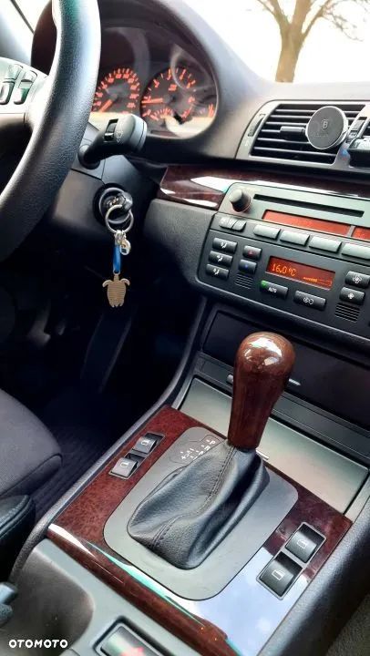 BMW Seria 3 325 Ci - 32