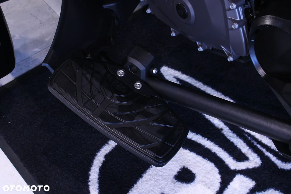 Can-Am Spyder - 23