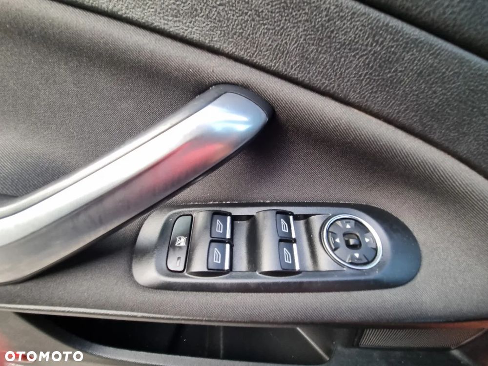 Ford Mondeo 1.6 TDCi Ambiente - 26