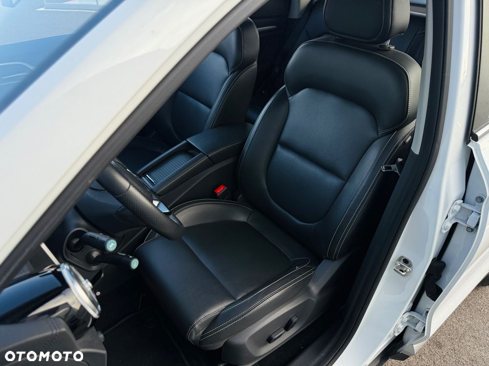 MG ZS EV Luxury - 13