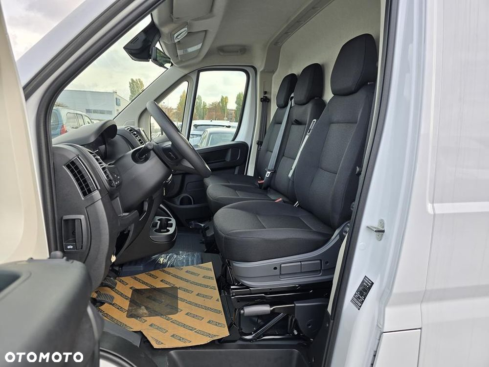 Opel Movano - 8