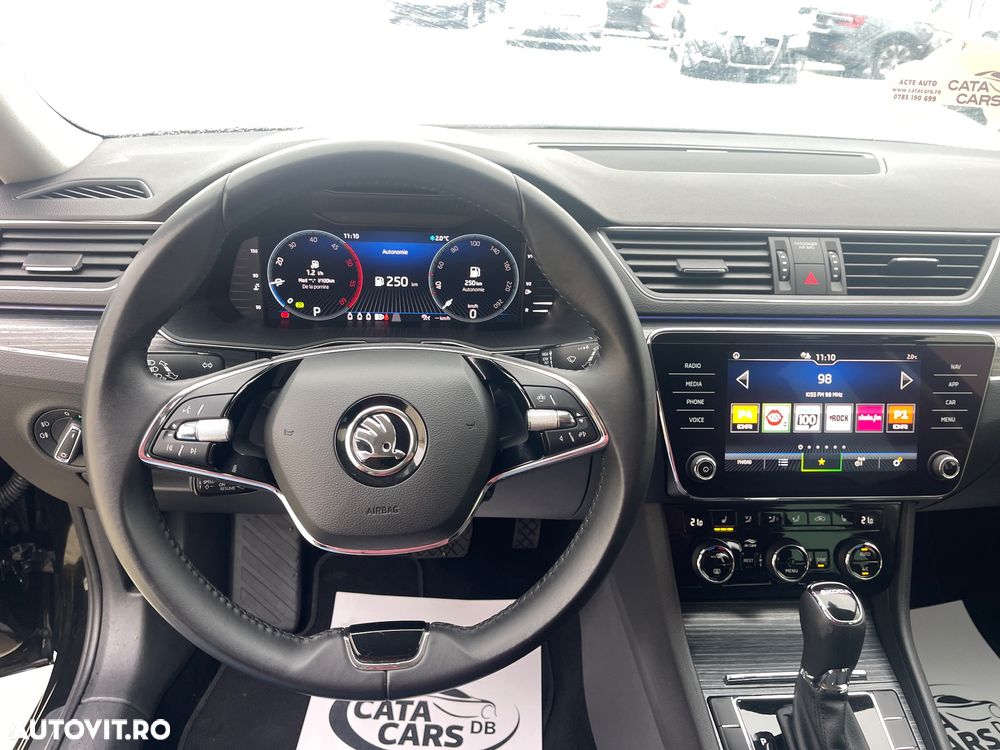 Skoda Superb 2.0 TDI DSG Premium Edition - 37