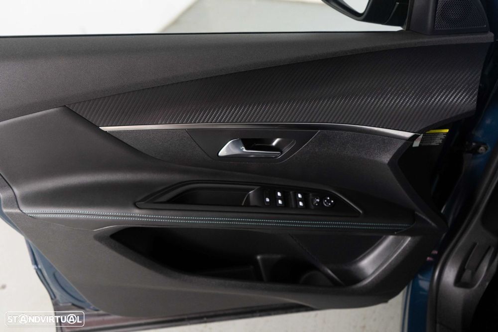 Peugeot 5008 1.2 Hybrid Allure e-DCS6 - 22