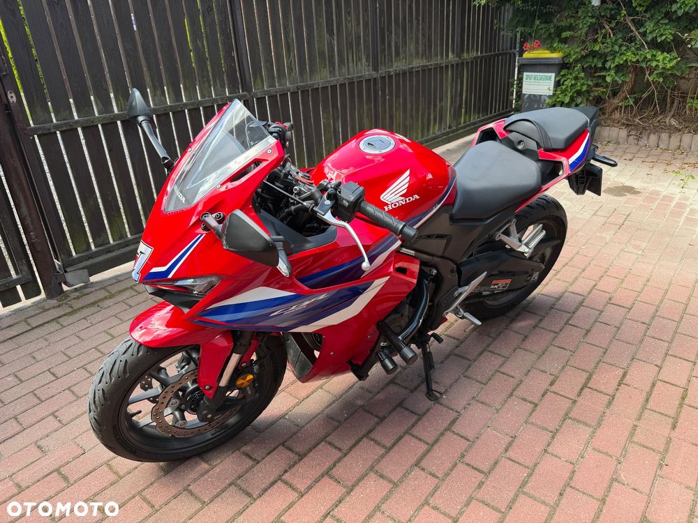 Honda CBR - 1
