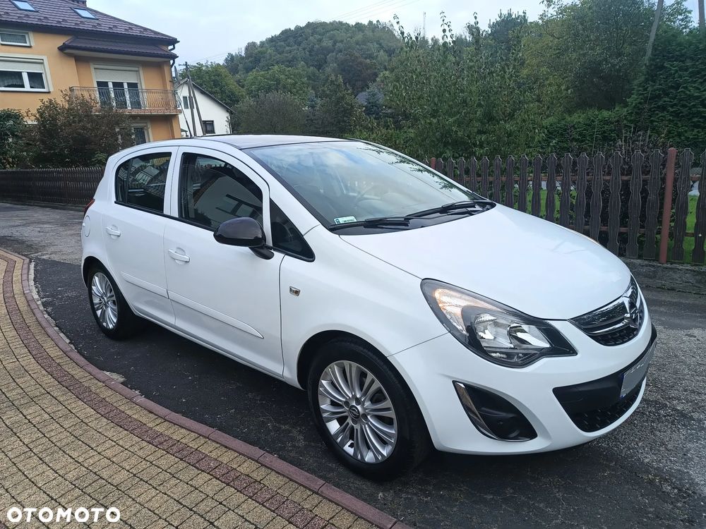 Opel Corsa 1.2 16V Cosmo S&S - 2
