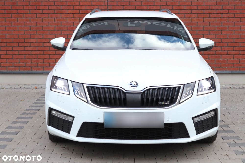 Skoda Octavia 2.0 TDI (Green tec) 4x4 DSG RS - 9