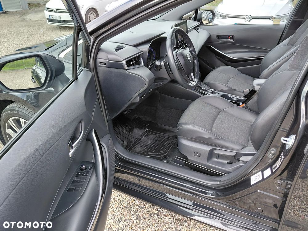 Toyota Corolla 2.0 Hybrid Comfort - 31