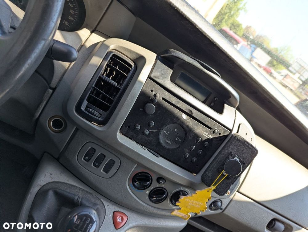 Opel vivaro - 18