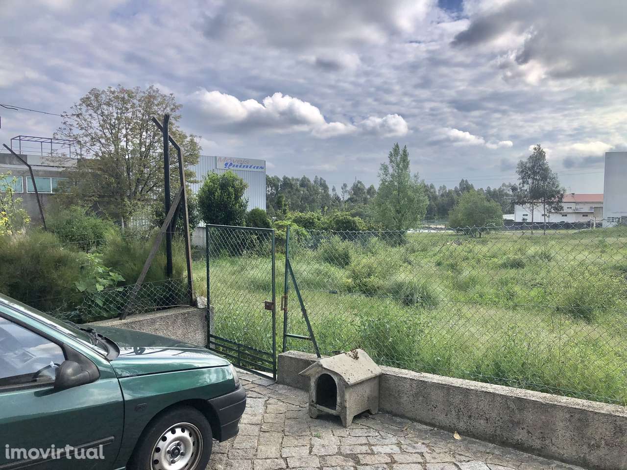 VENDE-SE TERRENO PARA CONSTRUÇÃO - Grande imagem: 3/5