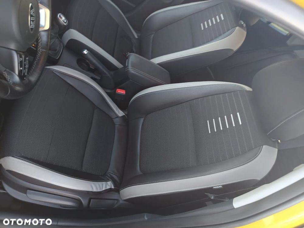 Kia Stonic 1.4 L - 21