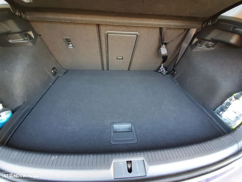 VW Golf 1.6 TDI R-Line - 21