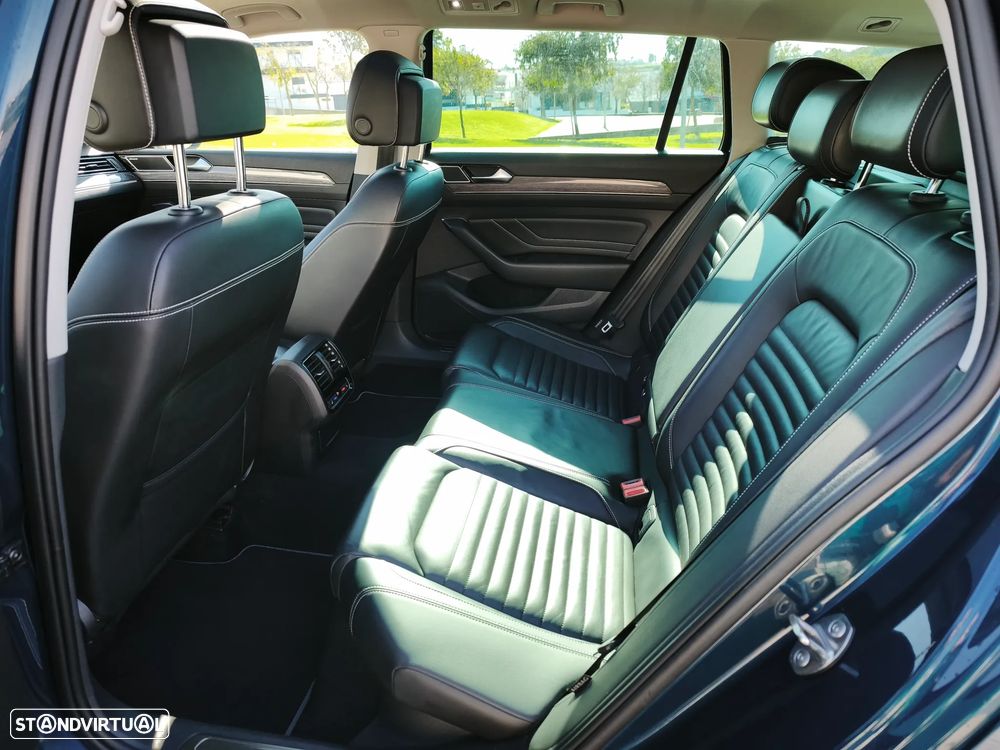 VW Passat Variant - 14