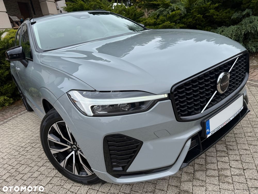Volvo XC 60 B4 D Plus Dark - 26
