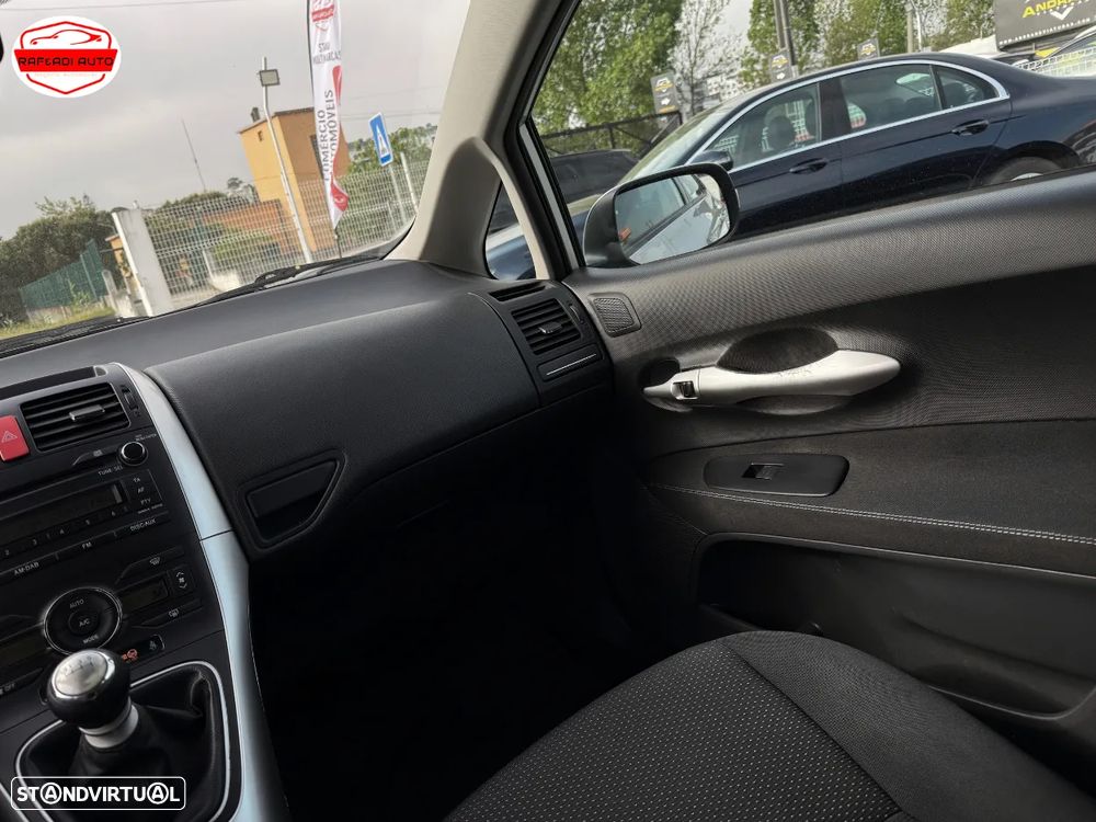 Toyota Auris 1.4 D-4D ACtive 110g - 12