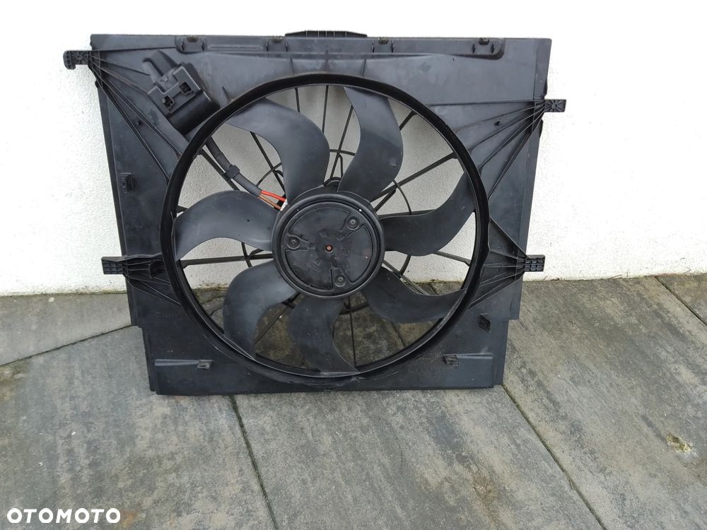 WENTYLATOR OBUDOWA CHŁODNICY VITO V-KLASA W447 SPRINTE na czesci uszkodzona obudowaR 910 A4479060212 - 2