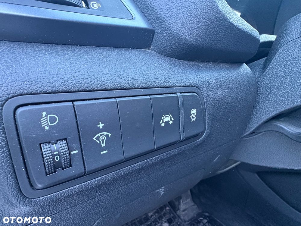 Hyundai Tucson 2.0 CRDI BlueDrive GO 2WD - 17