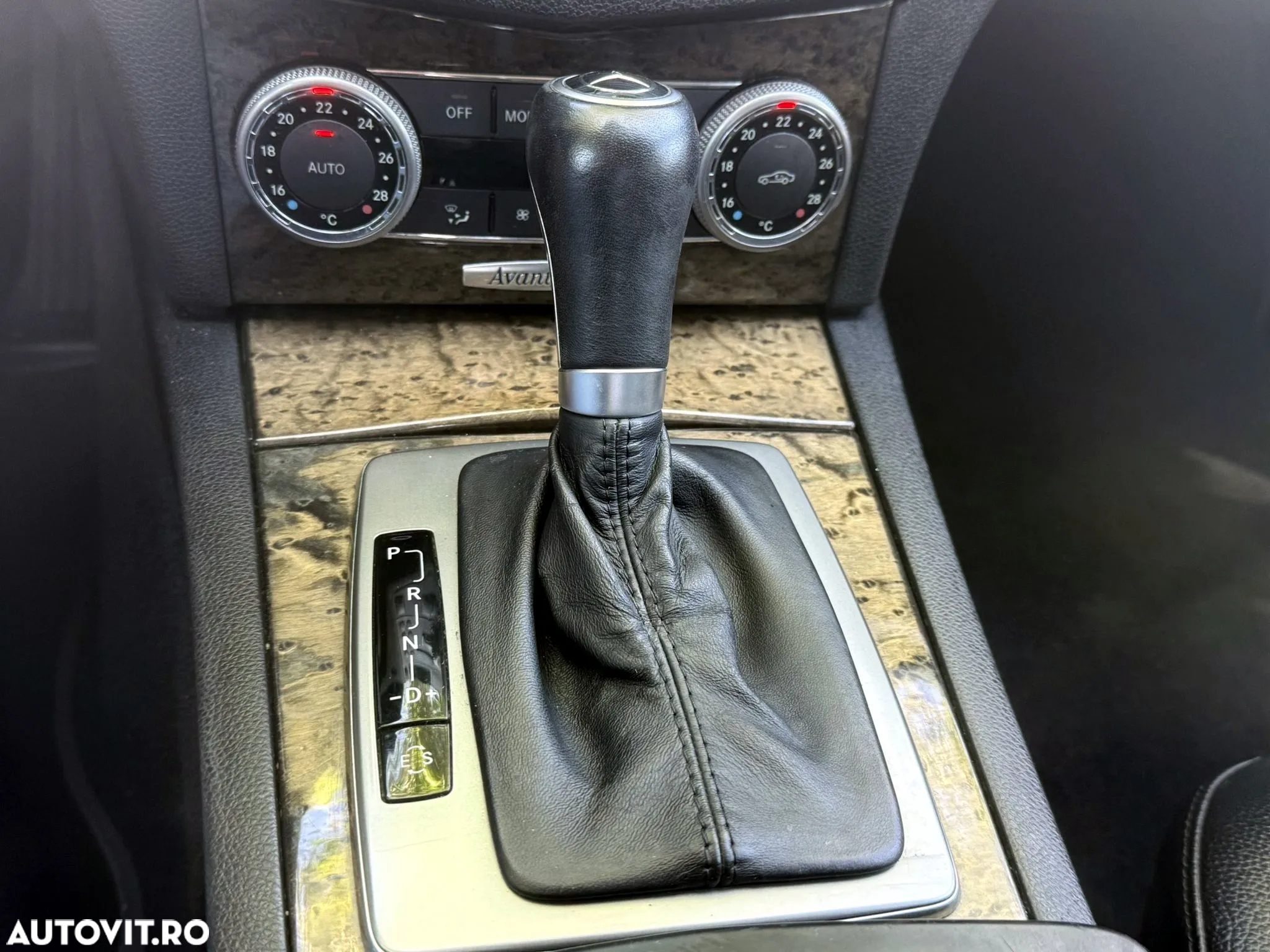 Mercedes-Benz C 220 (BlueTEC) d 7G-TRONIC Avantgarde - 11