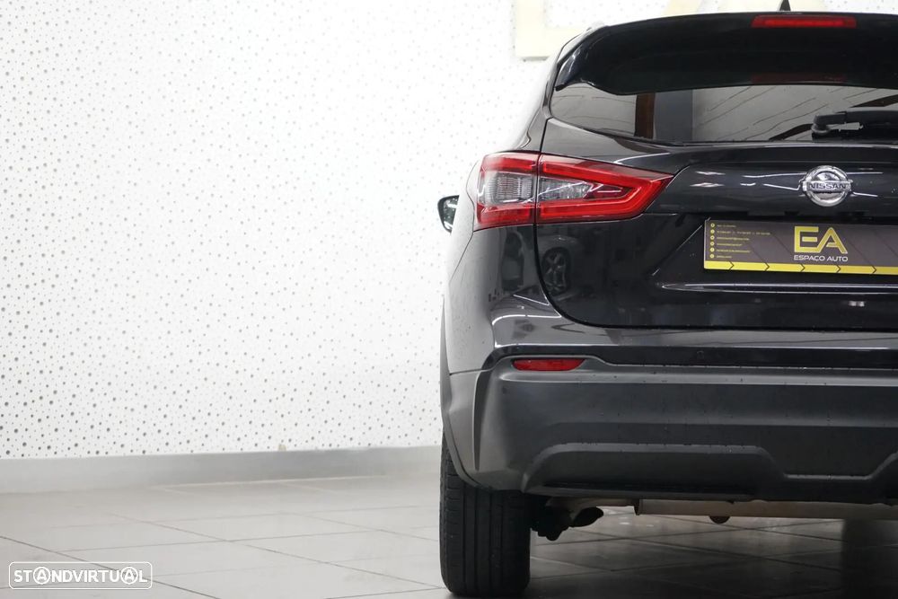 Nissan Qashqai 1.5 dCi N-Connecta Business - 42