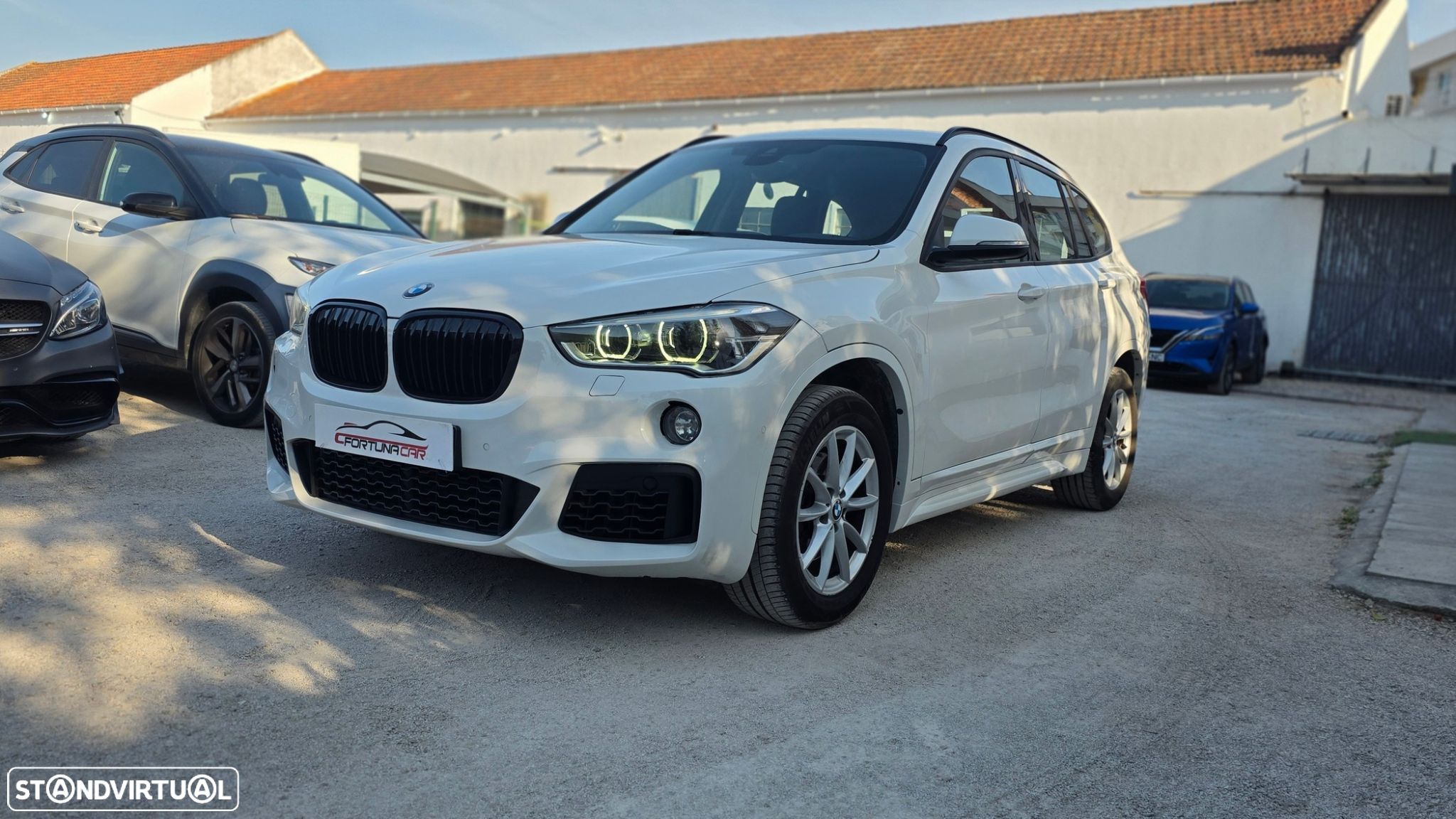 BMW X1 18 d sDrive Pack M - 1
