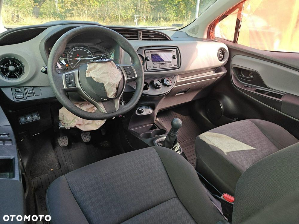 Toyota Yaris - 9