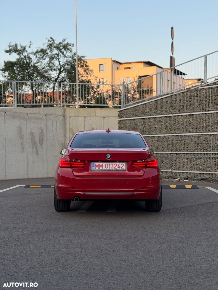 BMW Seria 3 320d Aut. Sport Line - 4