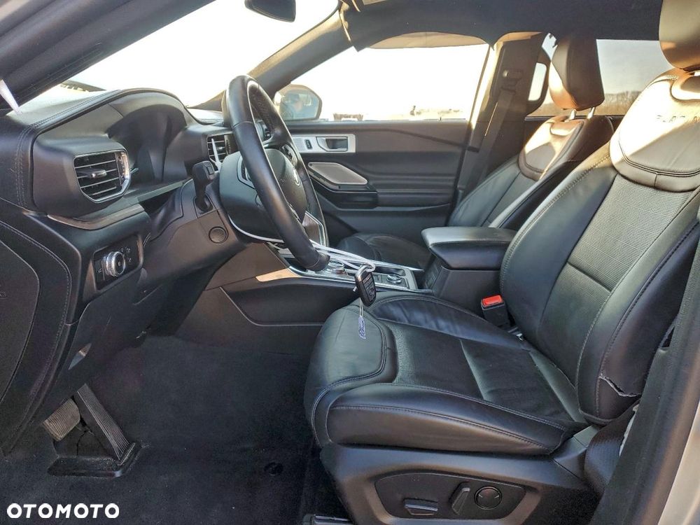 Ford Explorer - 9
