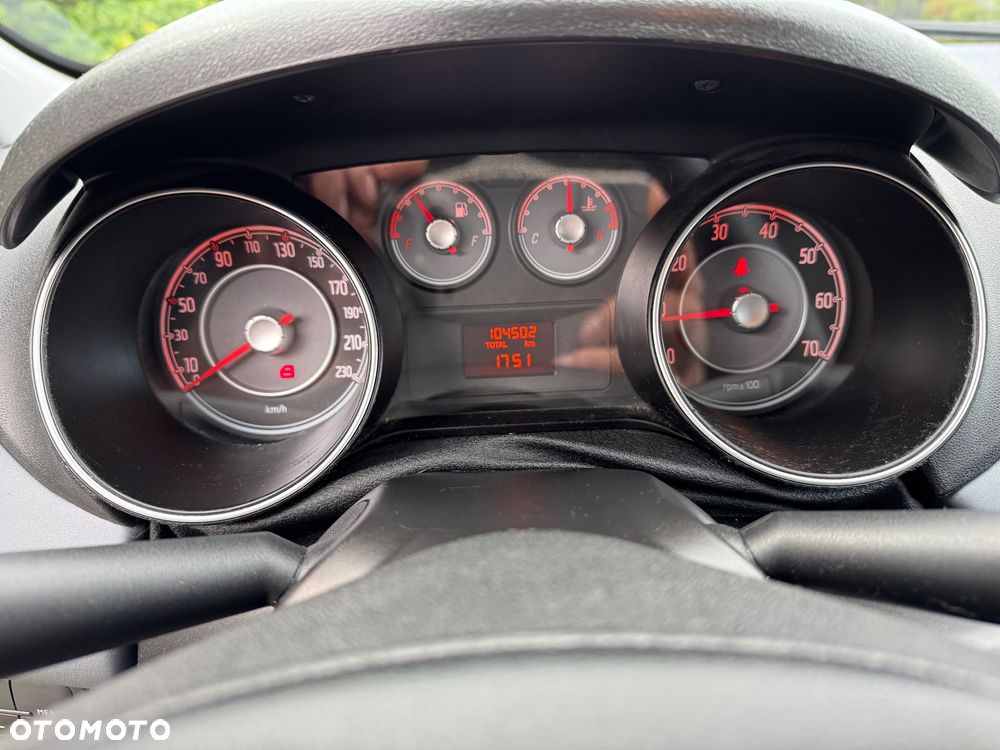 Fiat Punto 1.2 8V - 9