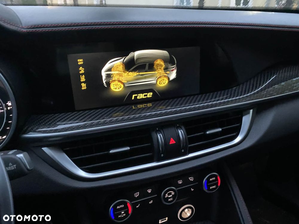 Alfa Romeo Stelvio 2.9 V6 Bi-Turbo Quadrifoglio Q4 - 20