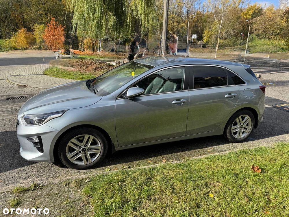 Kia Ceed - 4