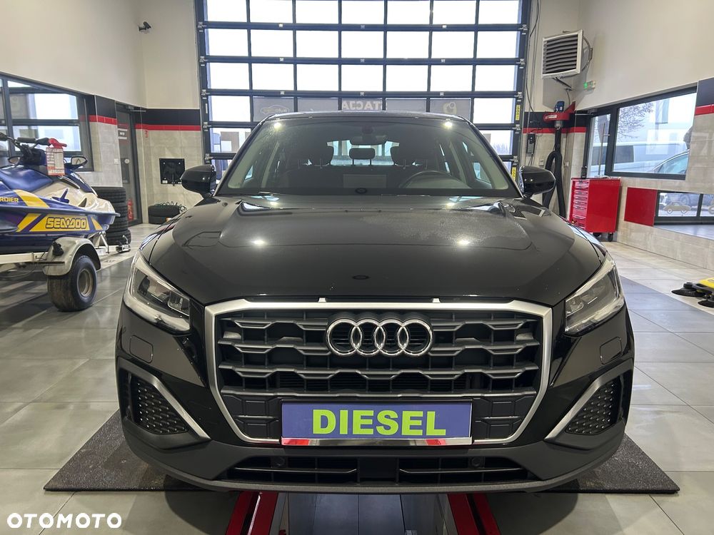 Audi Q2 35 TDI S tronic design - 11