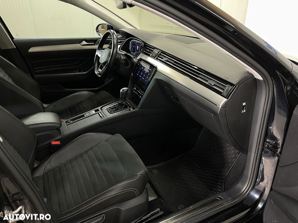 Volkswagen Passat 2.0 TDI DSG 4Mot Highline - 10