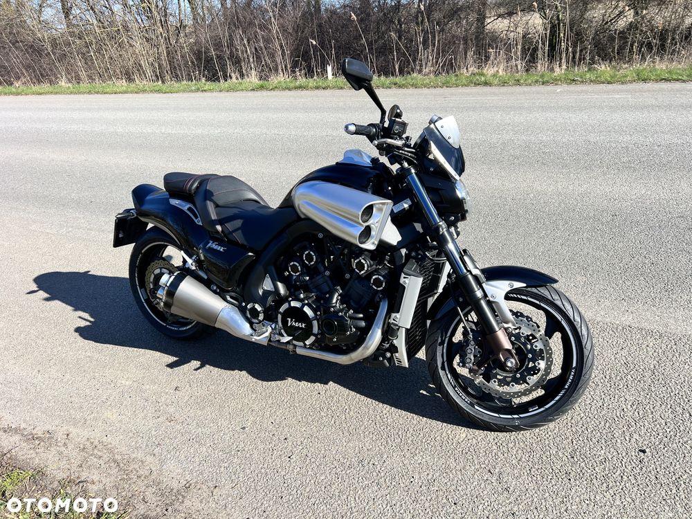 Yamaha V-MAX - 13