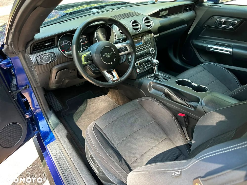 Ford Mustang 3.7 V6 - 12
