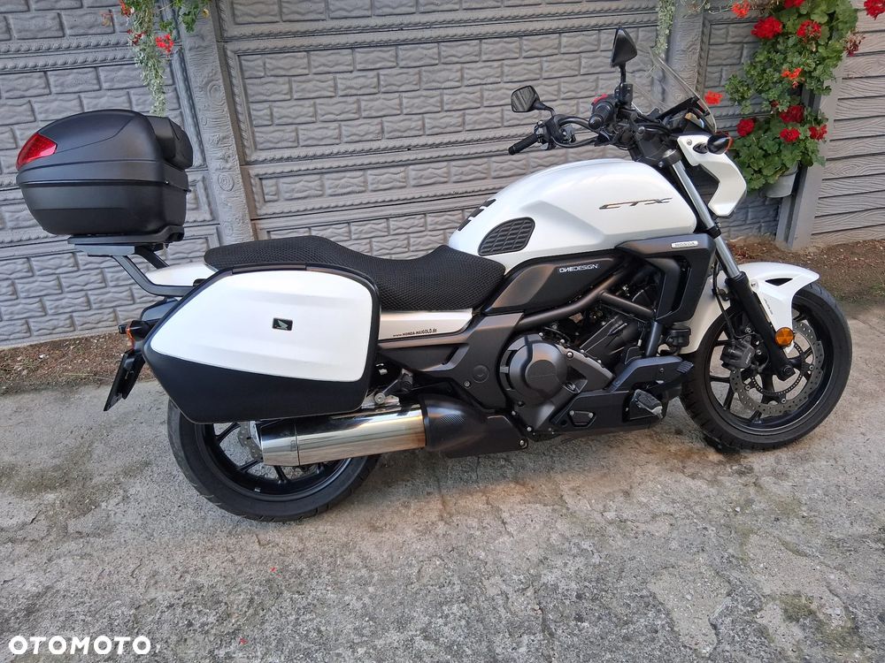 Honda CTX - 21