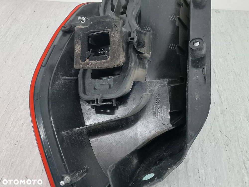 LAMPA TYLNA LEWA RENAULT GRAND SCENIC II 8200474328-B - 4