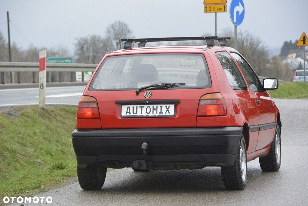 Volkswagen Golf 1.8 CL - 8