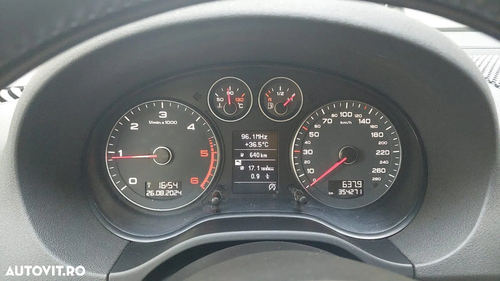 Audi A3 2.0 TDI Sportback DPF Ambiente - 19