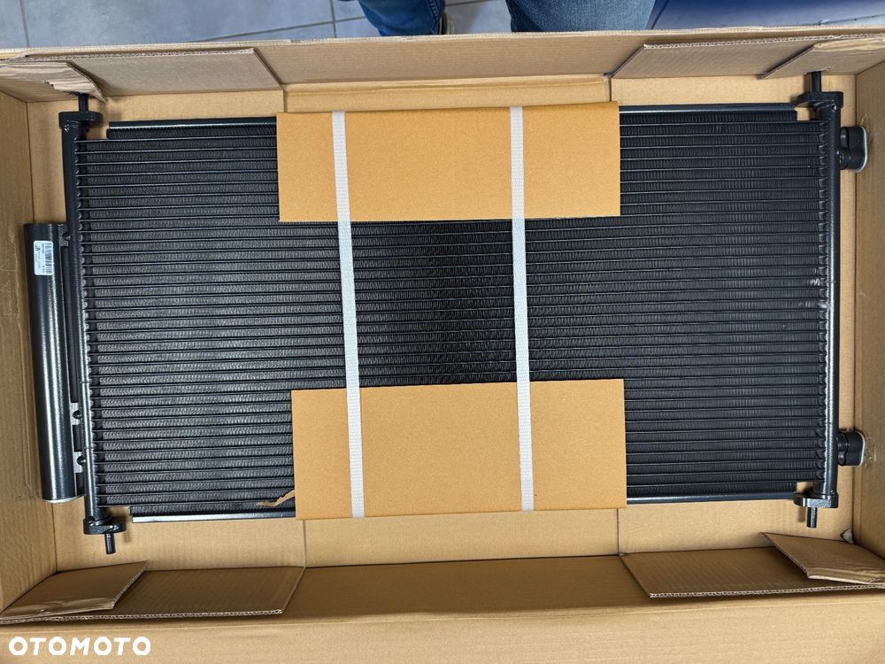 Honda Hr-v II 1.8 USA chłodnica klimatyzacji - 2