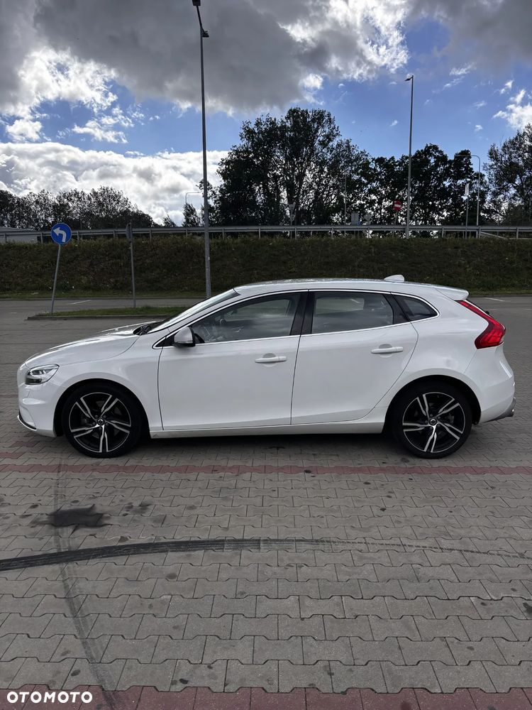 Volvo V40 2017 photo 3